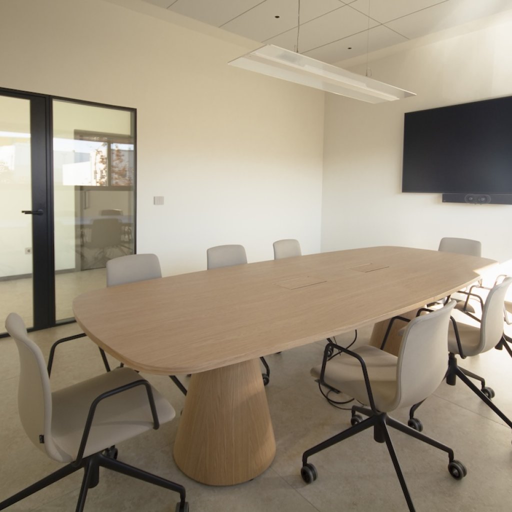 Proyecto de Reforma Oficina - Paturpat - Mesas de Trabajo